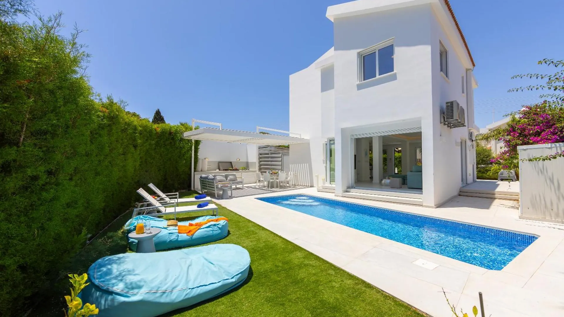 Protaras Villa Piera By The Sea