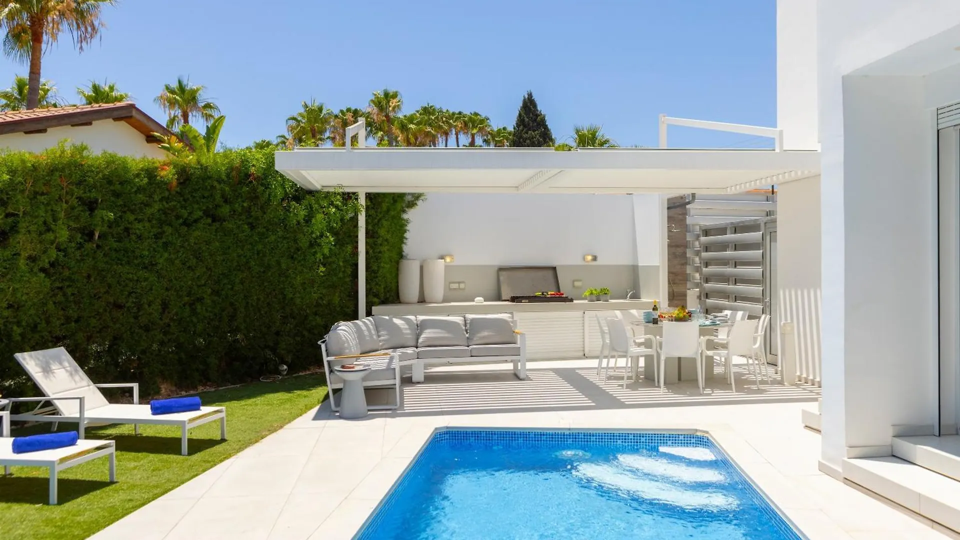 Protaras Villa Piera By The Sea