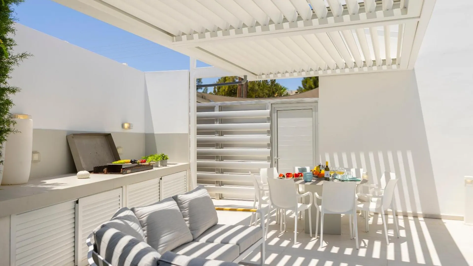 Protaras Villa Piera By The Sea