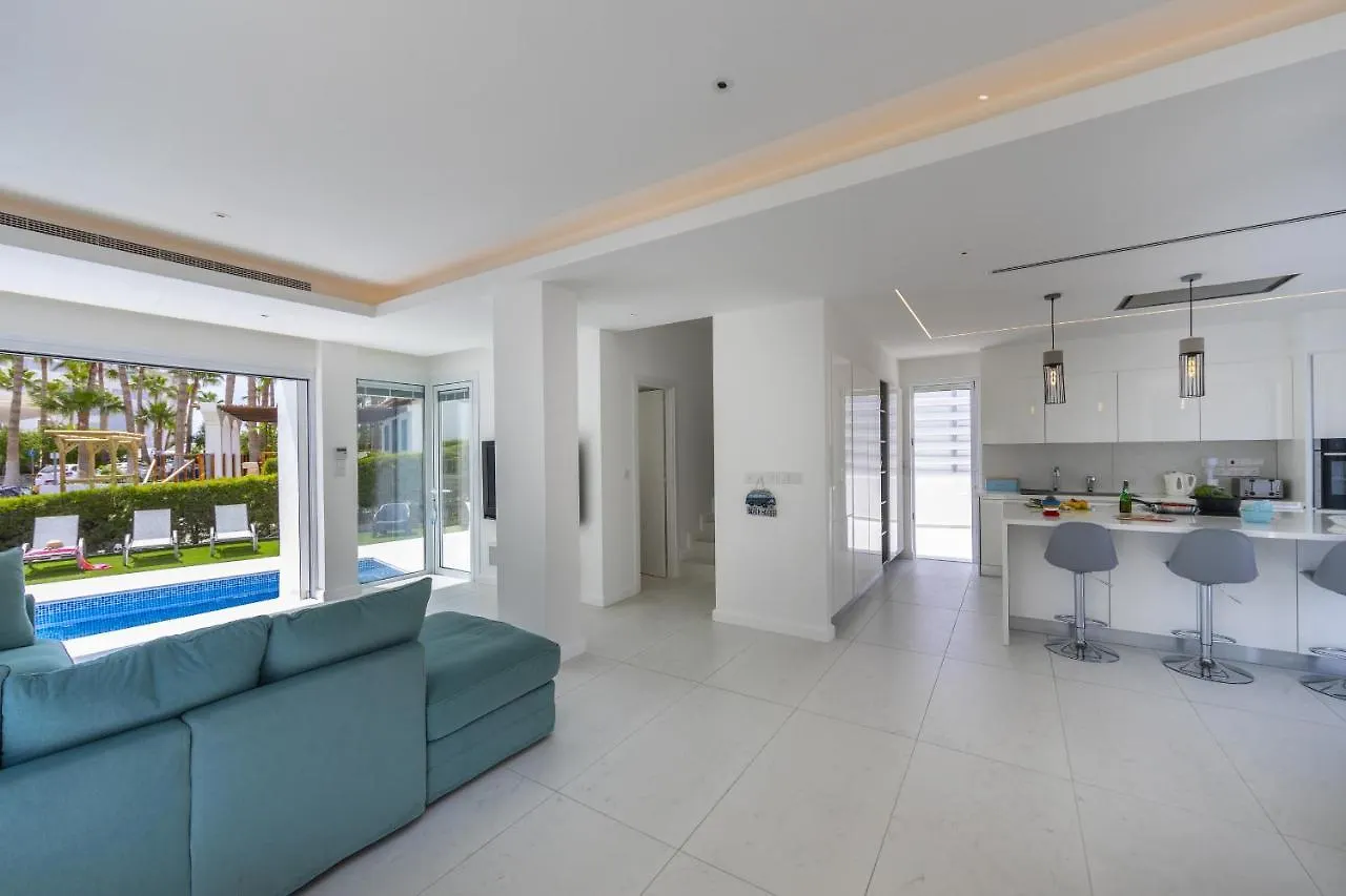 Protaras Villa Piera By The Sea Zypern